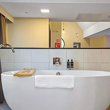 Roomzzz Victoria Apartmanhotel Manchester
