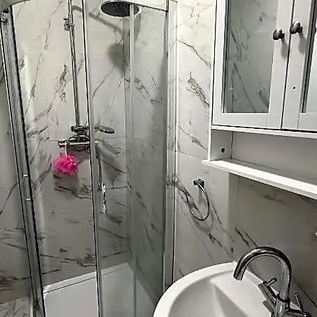 Hill's View Manchester