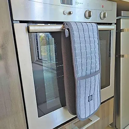Free Private Parking- 2 Bedrm Flat Hotel 4*