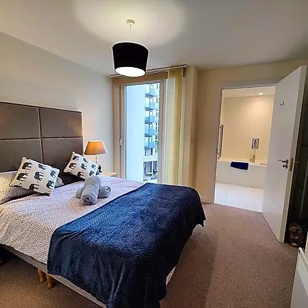 Free Private Parking- 2 Bedrm Flat Hotel 4*