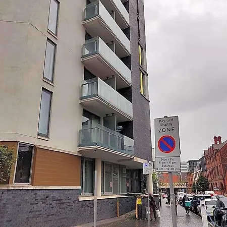 Free Private Parking- 2 Bedrm Flat 4* Manchester