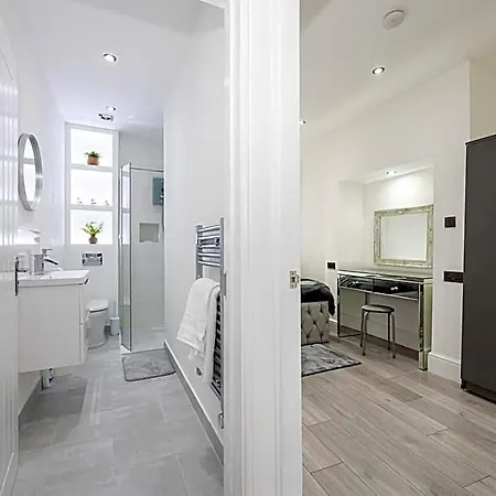 Westpoint Luxury Apartmán