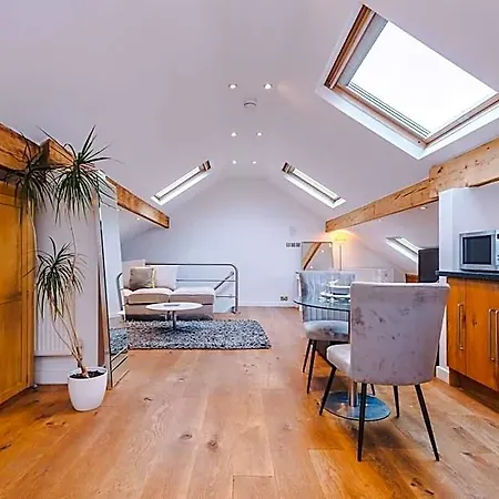 Hotel The Loft | Cheadle 3*