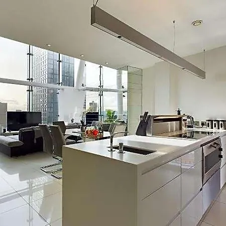Отель Amazing Skyline Views 3br Duplex 3*