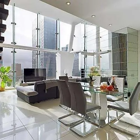 Отель Amazing Skyline Views 3br Duplex 3*