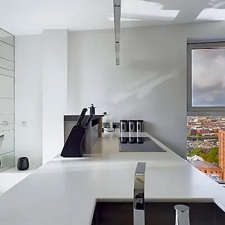 Amazing Skyline Views 3br Duplex Манчестер