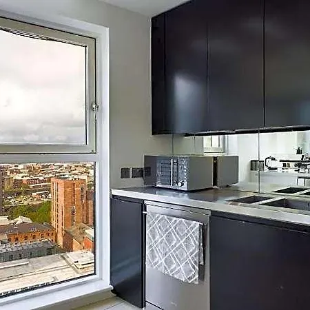 Amazing Skyline Views 3br Duplex Манчестер