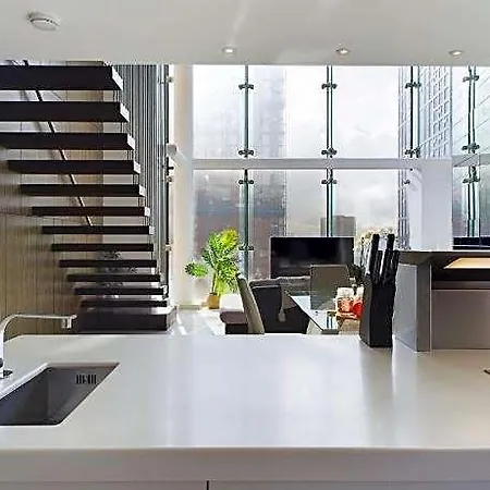 Amazing Skyline Views 3br Duplex Отель Манчестер