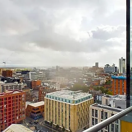 Отель Amazing Skyline Views 3br Duplex 3*