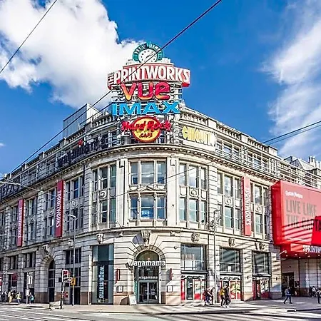 Отель Modern 1br In Centre 3*