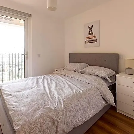 Hotel Quayside Penthouse 2 Bedroom Ensuite Man. United Manchester