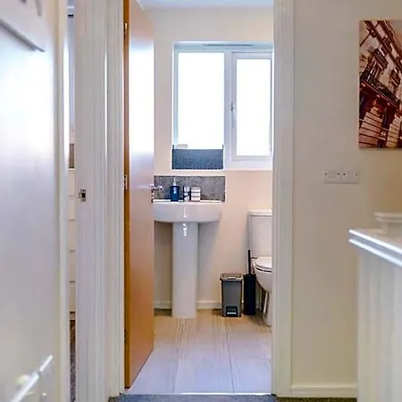 Lägenhet Townhouse In With 4 Bedrooms Sleeps 9 *