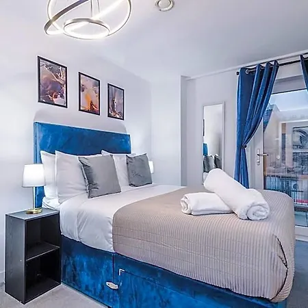 The Waterhouse Suite: Modern 2 Bd W/ Roof Terrace Отель 4*