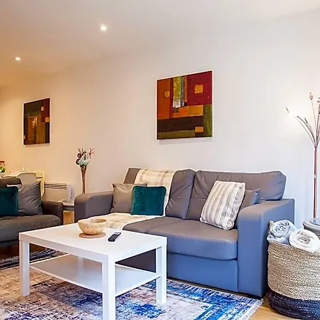 Luxury 2 Bed 4* Manchester
