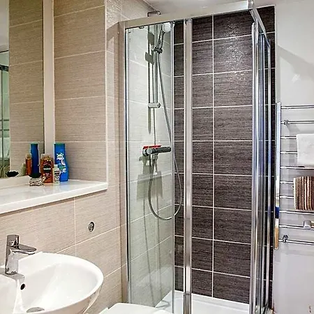 Luxury 2 Bed 4* Manchester