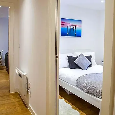 Luxury 2 Bed 4* Manchester
