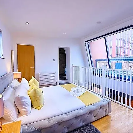 Hotel Pluxa Citronella