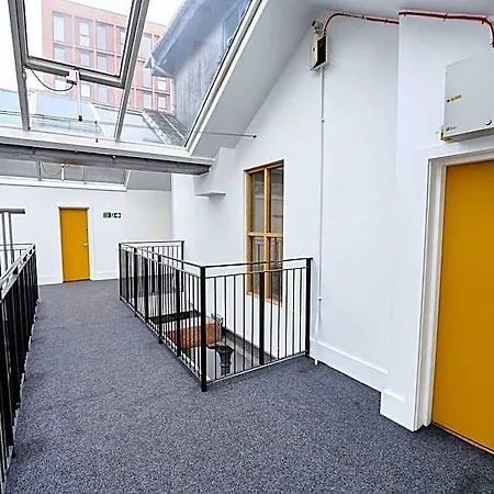 Hotel Pluxa Citronella Manchester
