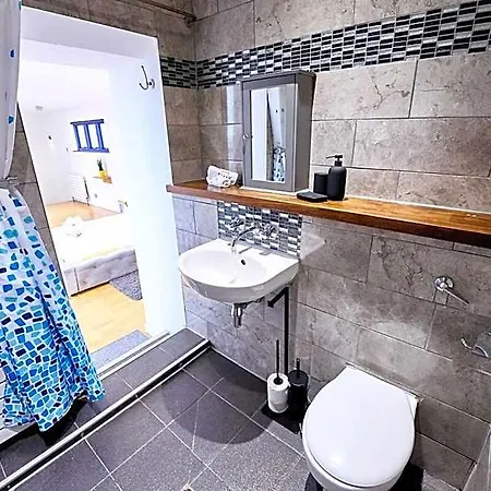 Pluxa Citronella 3* Manchester