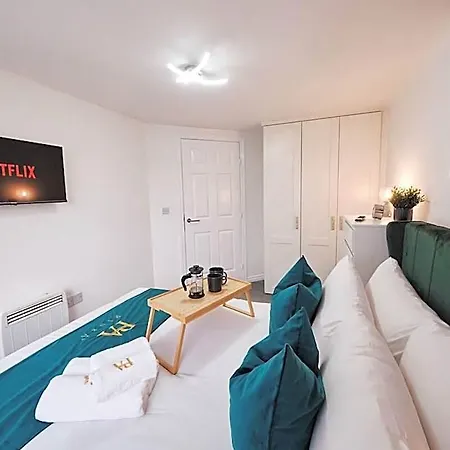 Pluxa Glade Hotel 3*