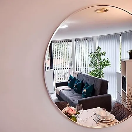 Pluxa Glade Hotel