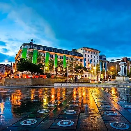 Sale Serendipity - Spacious And Modern. Manchester