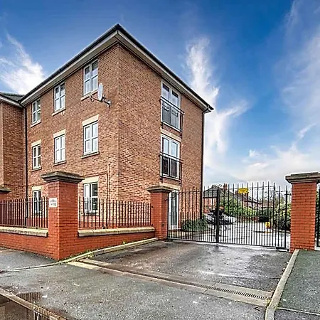 Sale Serendipity - Spacious And Modern. Manchester
