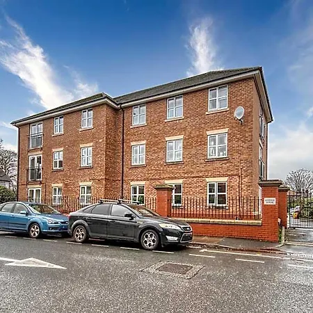 Sale Serendipity - Spacious And Modern. 4* Manchester