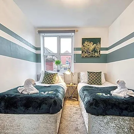 Hotel Sale Serendipity - Spacious And Modern. Manchester