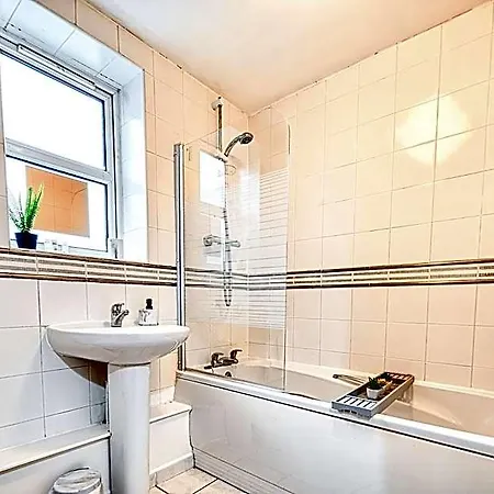 Sale Serendipity - Spacious And Modern.