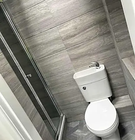Denton House Манчестер