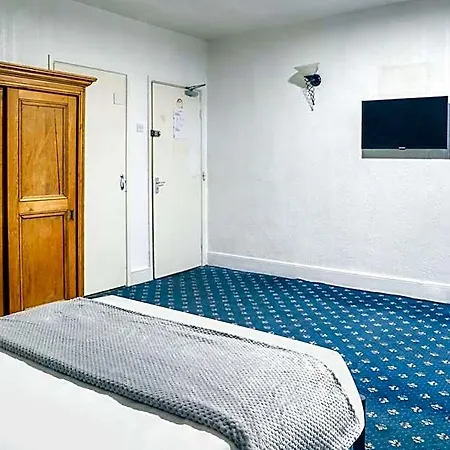 Hotel 346
