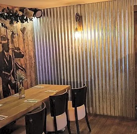 The Waterside Bar, & Restaurant Манчестер