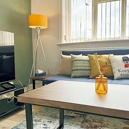 Kozyguru Spacious 3 Bedroom 8ppl Hse 50% Off Long Daire Manchester