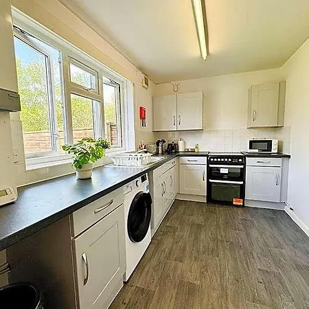 Daire Kozyguru Spacious 3 Bedroom 8ppl Hse 50% Off Long