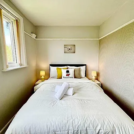 Daire Kozyguru Spacious 3 Bedroom 8ppl Hse 50% Off Long