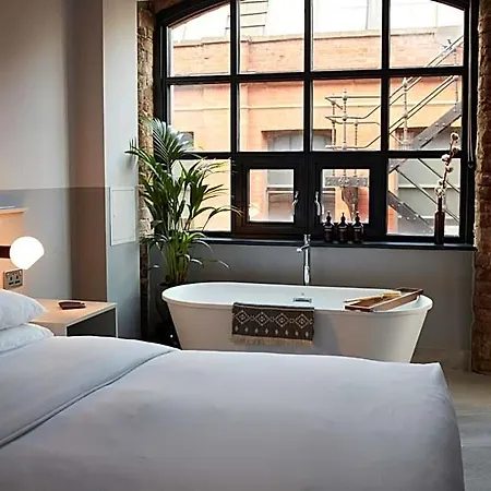 Leven Hotel