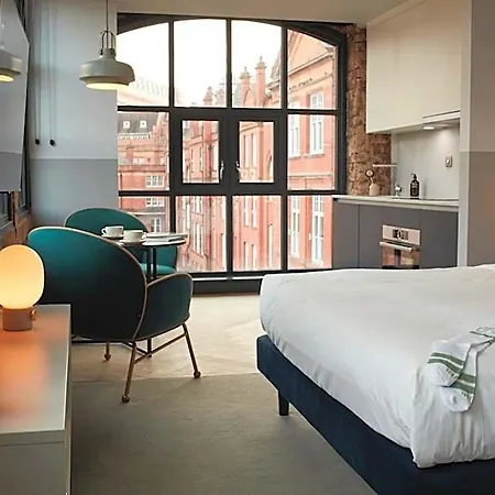 Leven Hotel Manchester