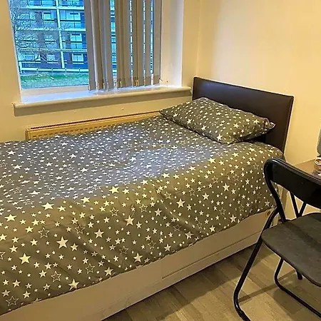 Отель Deluxe Double Bedroom *