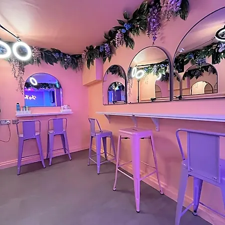 Manchester's Only Private Party For 12 With Makeup Manchester