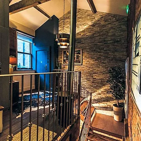 The Cow Hollow 4* Манчестер