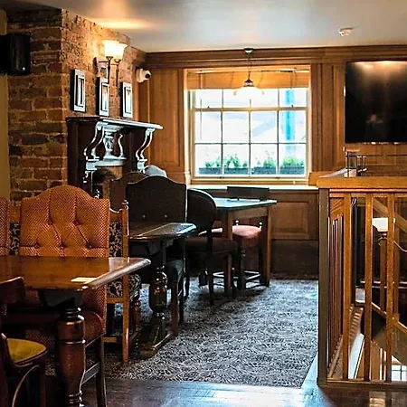 Lower Turks Head Отель