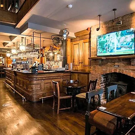 Lower Turks Head Отель
