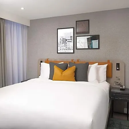 By Marriott Piccadilly 4* Манчестер