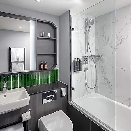 By Marriott Piccadilly 4*