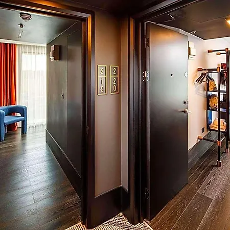 Tribe Airport Hotel 4*