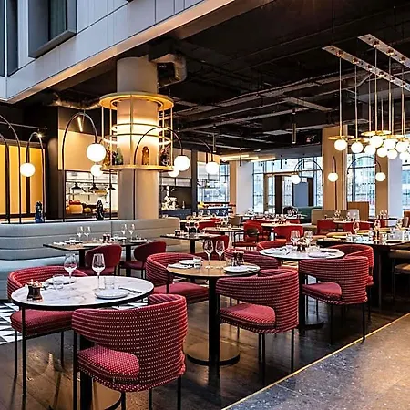 Hotel Tribe Airport 4*