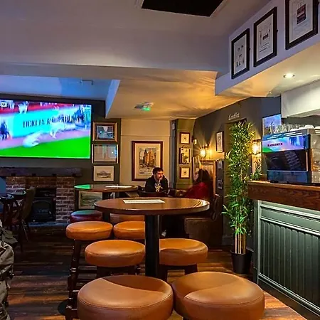 The Crown & Anchor Ξενοδοχείο