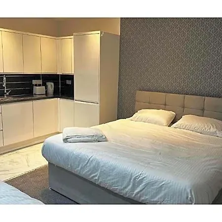 Otel Oyo The Pleasant House Manchester