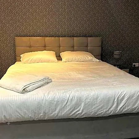 Oyo The Pleasant House Otel